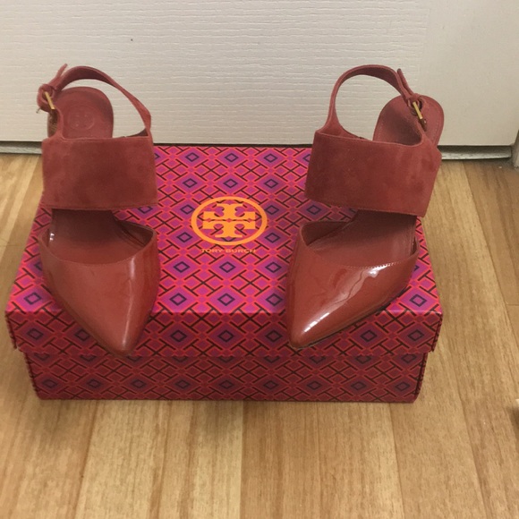 Shoes - Picture 4 of 8